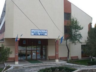 1496085_1374557402798125_278141978_o-768x338