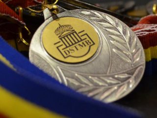 1496145_597754110271721_117961452_o