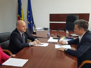 60401546_856819417985477_6572276290550759424_n