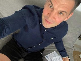 Ionut Stroe in chiloti