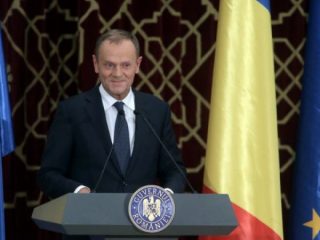 donald-tusk-limba-romana-libertatea-statul-helmuth-dukadam-penalty-327104