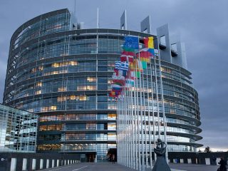 xchghk.ljlhgy45196f3